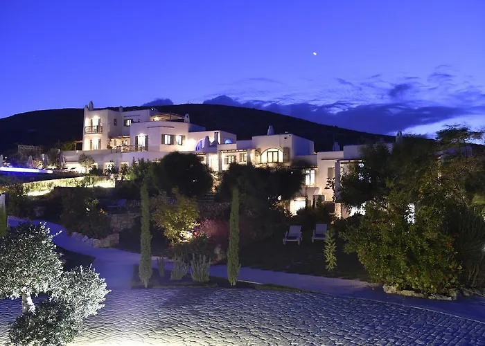 Hills Boutique Resort- Adults Only 3* 나오우사