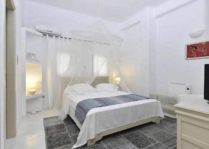 Hills Boutique Resort- Adults Only Apartmanhotel 3*